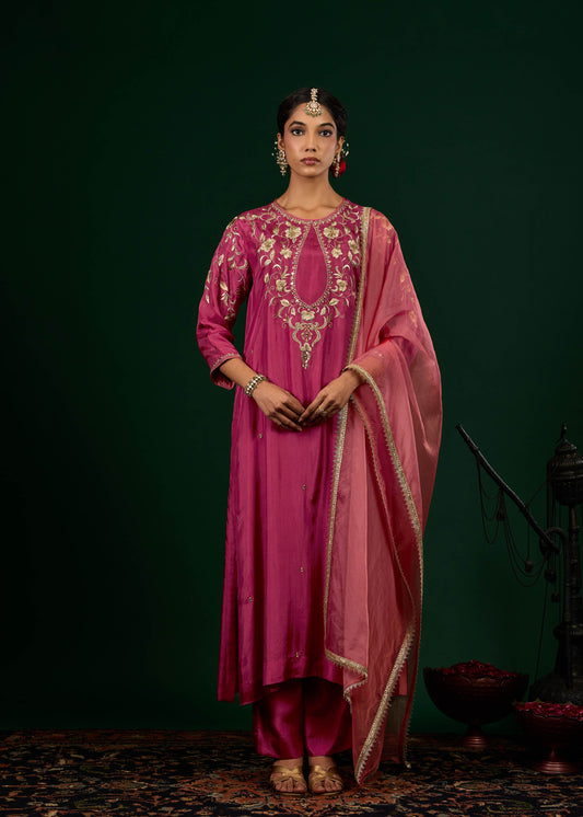 Gulnaar Kurta Set - Mulberry