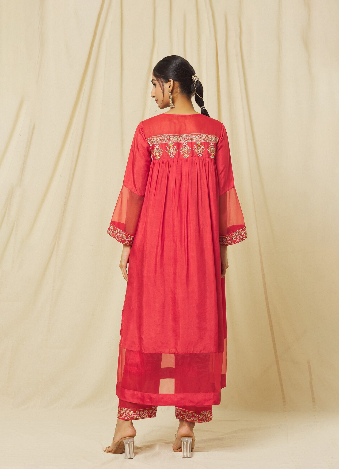 Red Zeenat Set