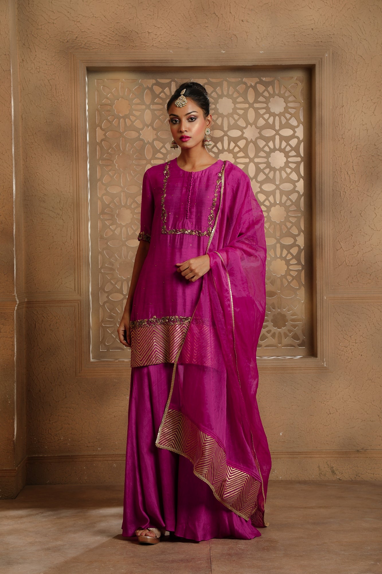 Magenta Noor Gota Garara Set