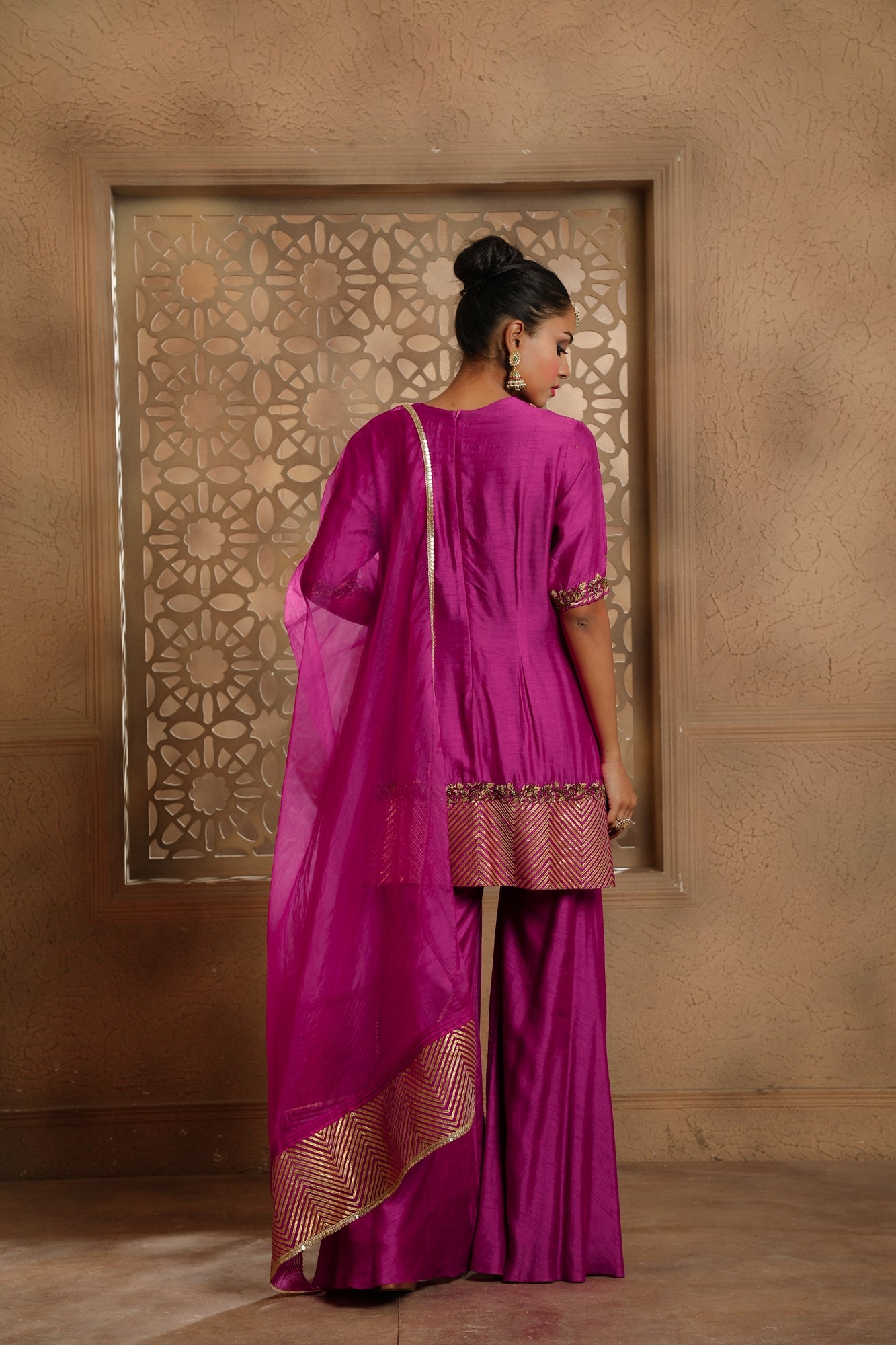 Magenta Noor Gota Garara Set