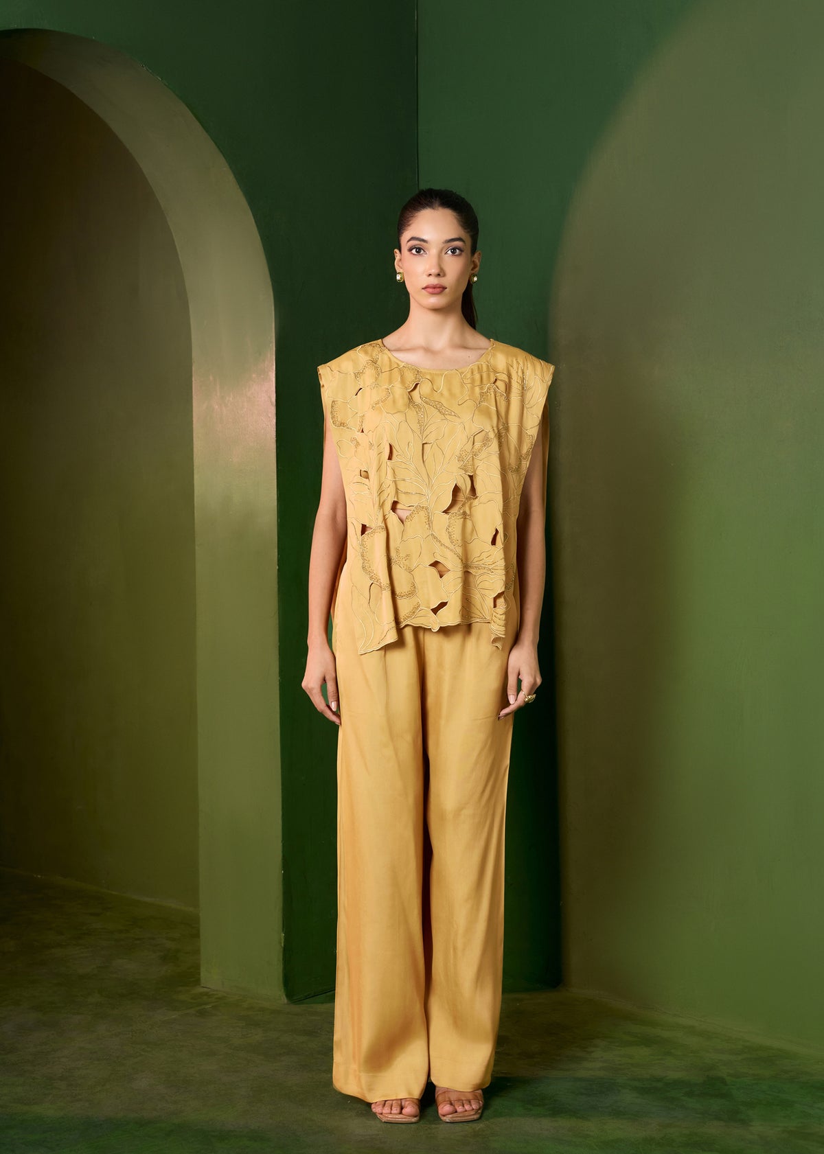 Arabella cutout coord set- gold