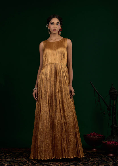 Chand Kurta with Crush Maxi Set - Beige & Gold