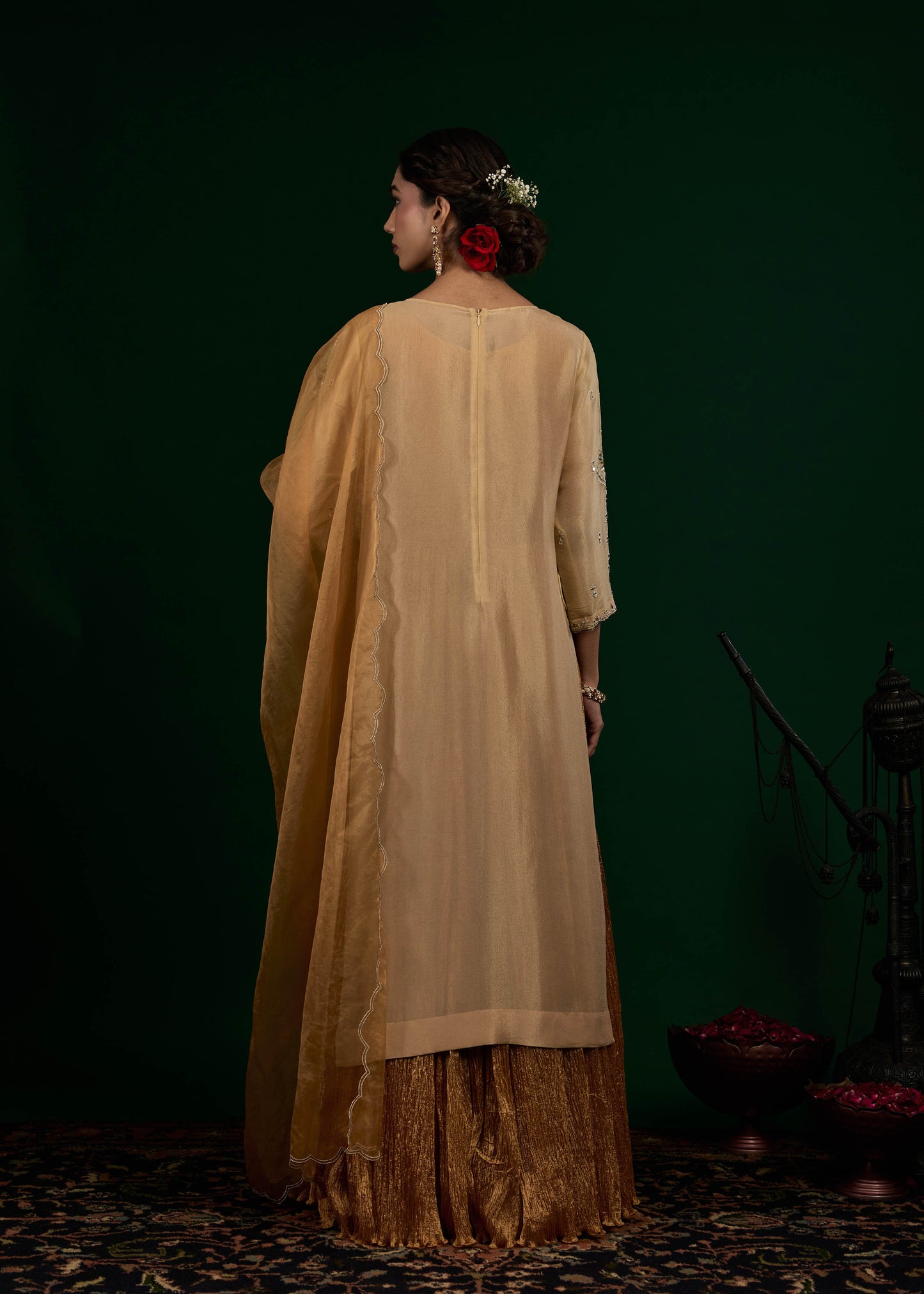Chand Kurta with Crush Maxi Set - Beige & Gold