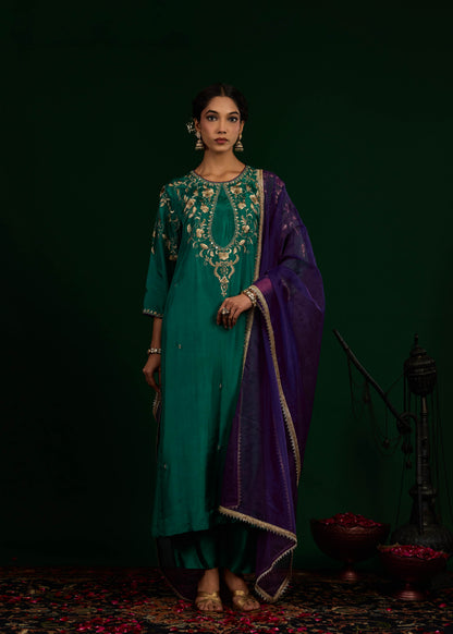 Gulnaar Kurta Set - Green