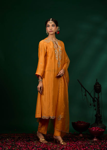 Taraani Kurta Set - Mango