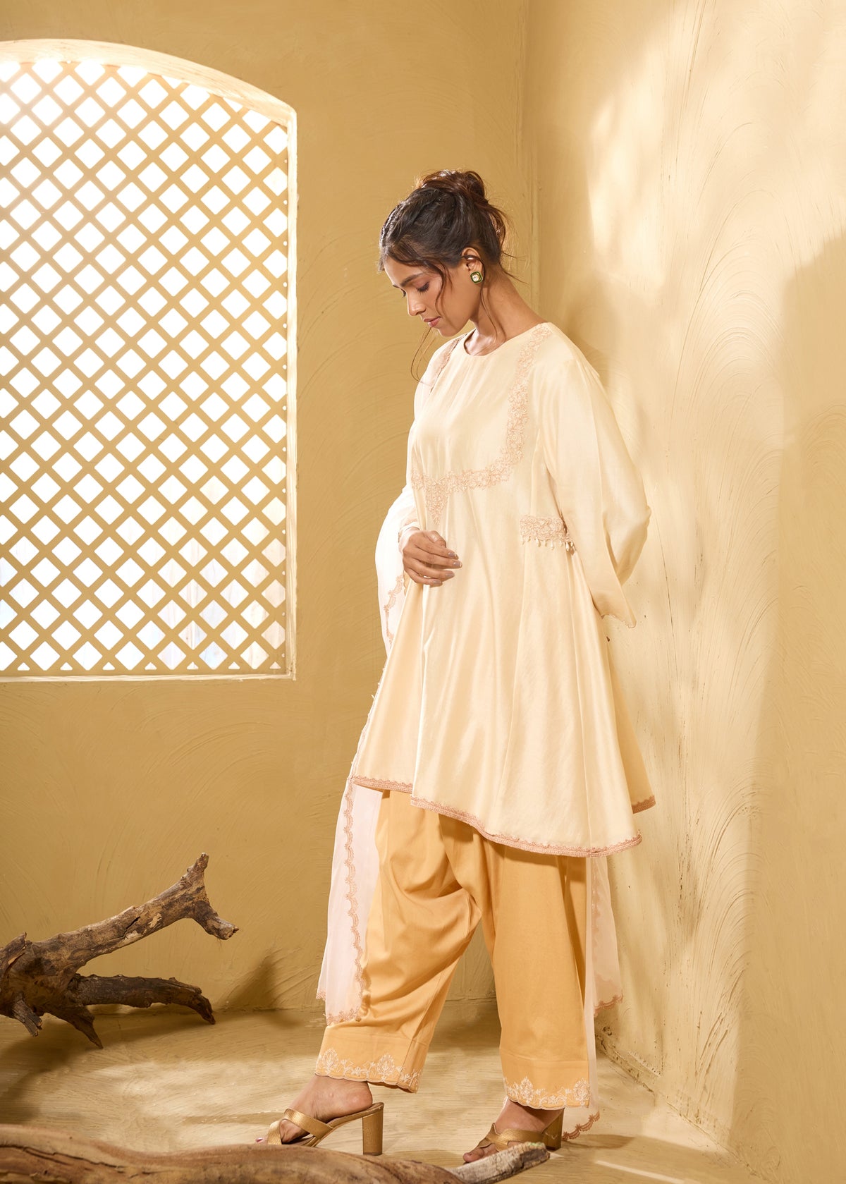 Sahiba Farshi Salwar Kurta Set - Ivory