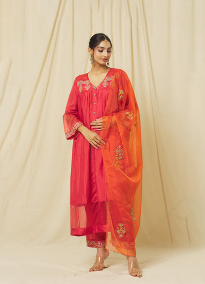 Red Zeenat Set