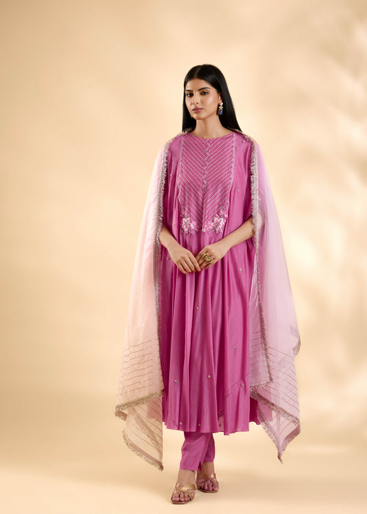 Gulabi Sitara Anarkali Set