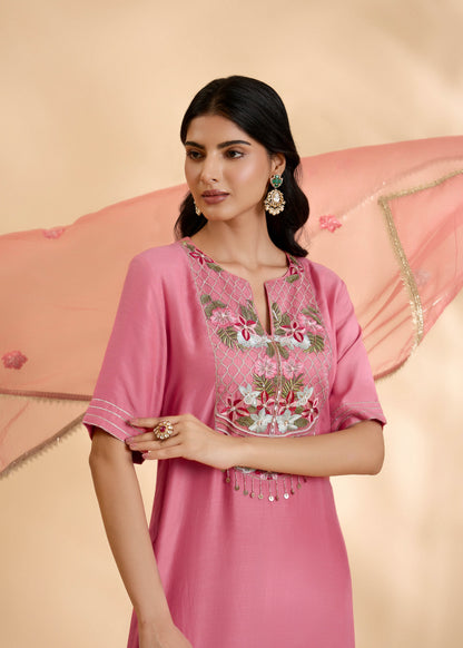 Surkhi Kaashi Kurta Set