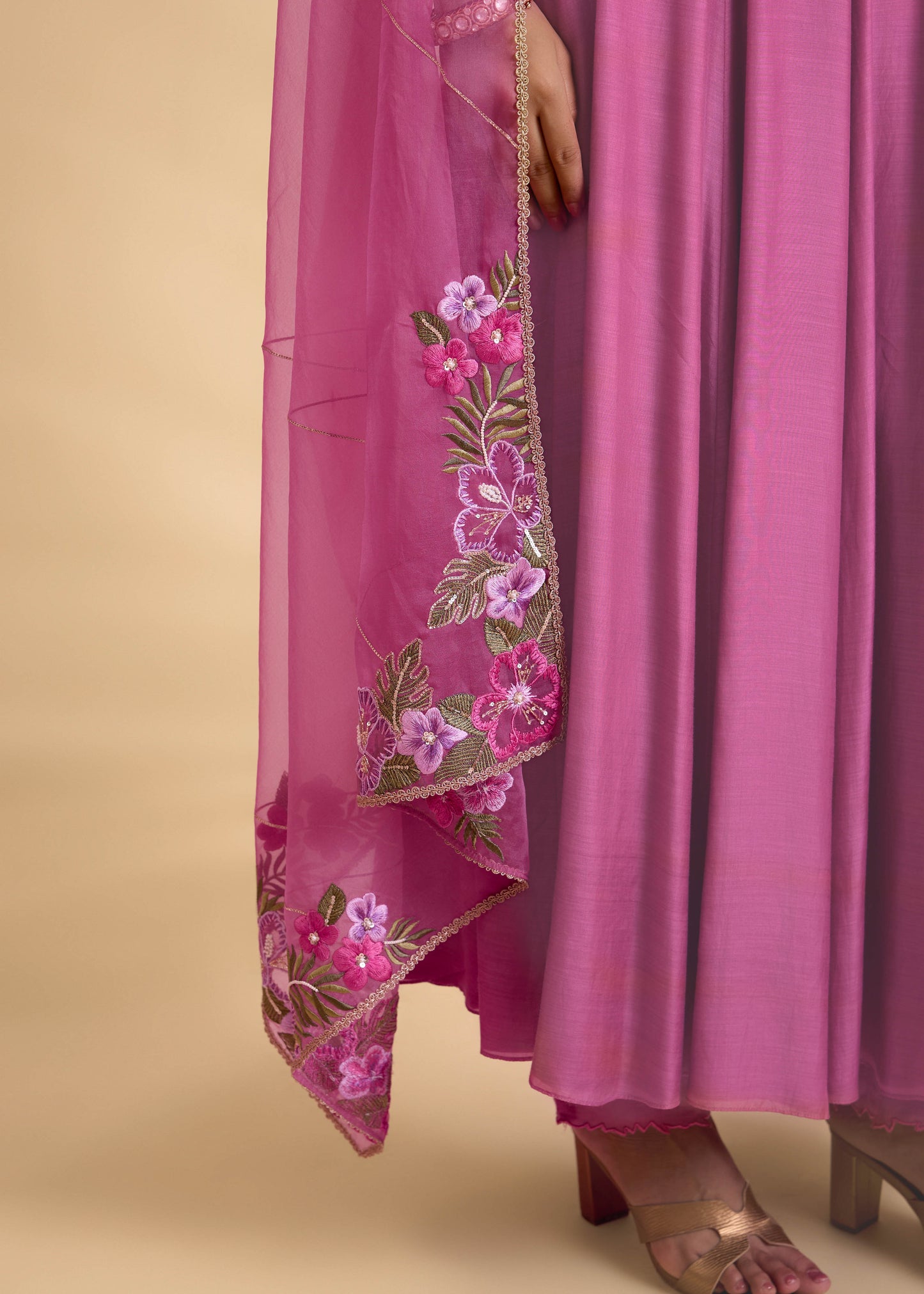 Gulabi Ruksar Anarkali Set