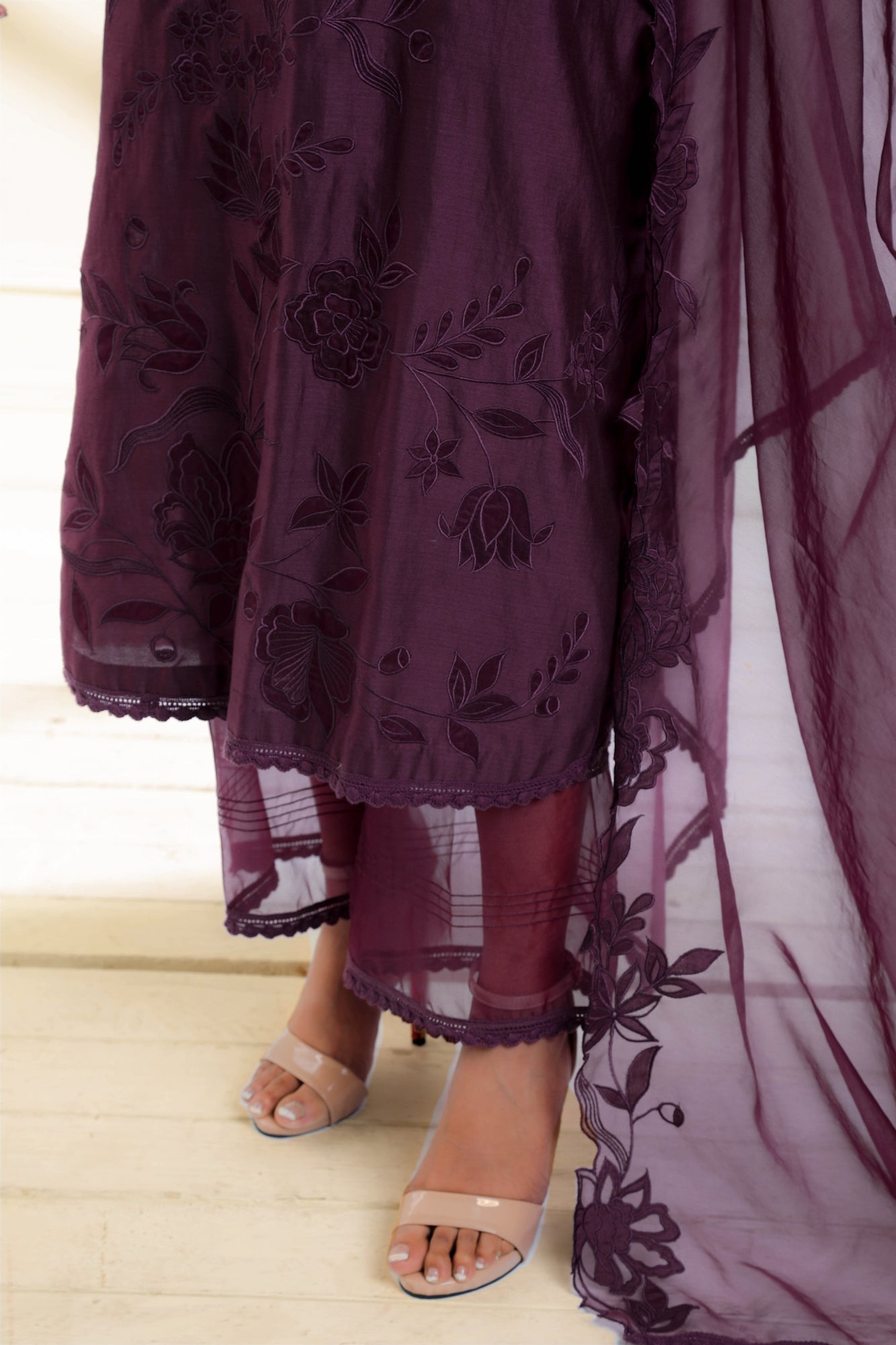 Plum Gul Applique suit set