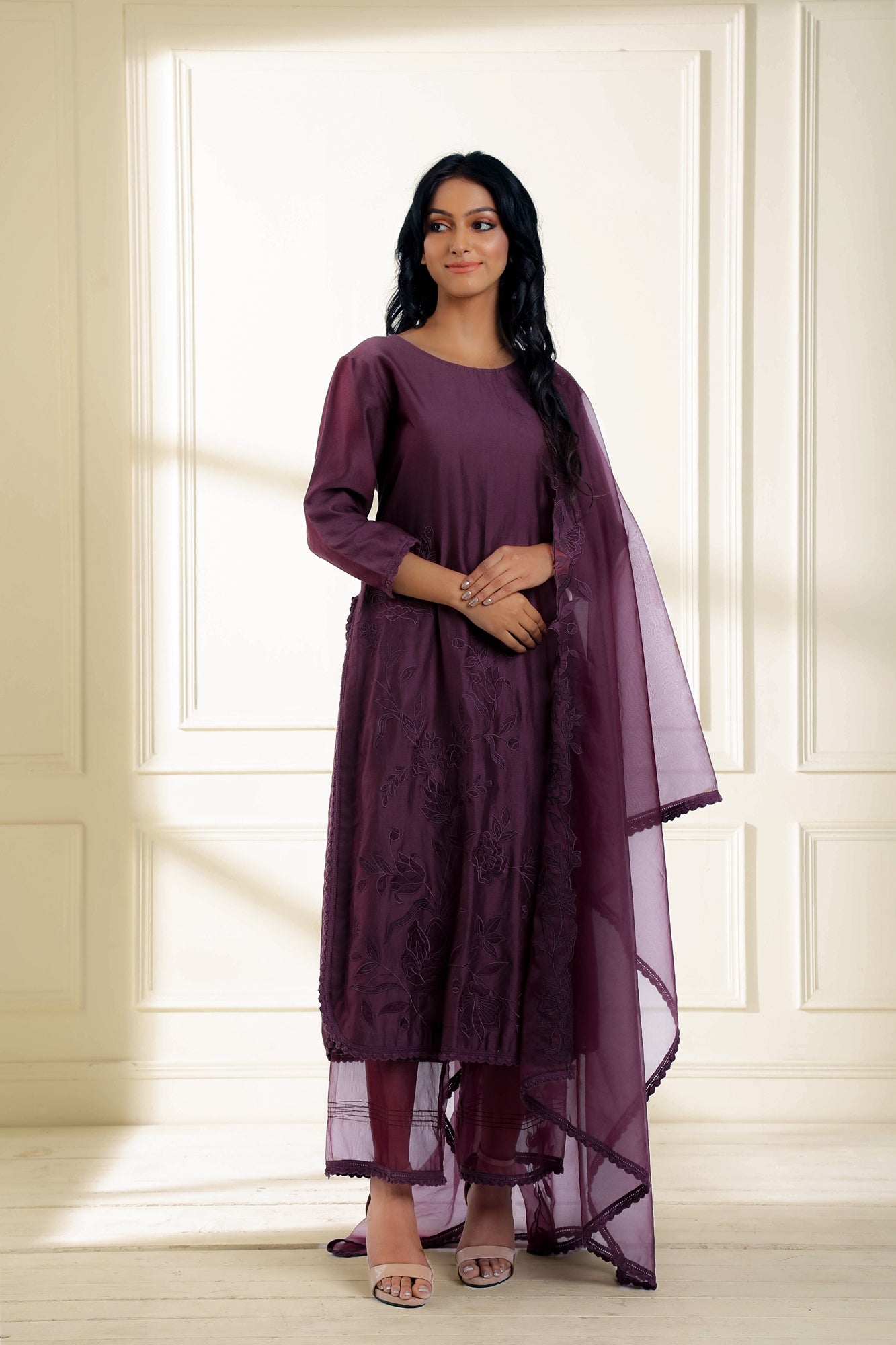 Plum Gul Applique suit set