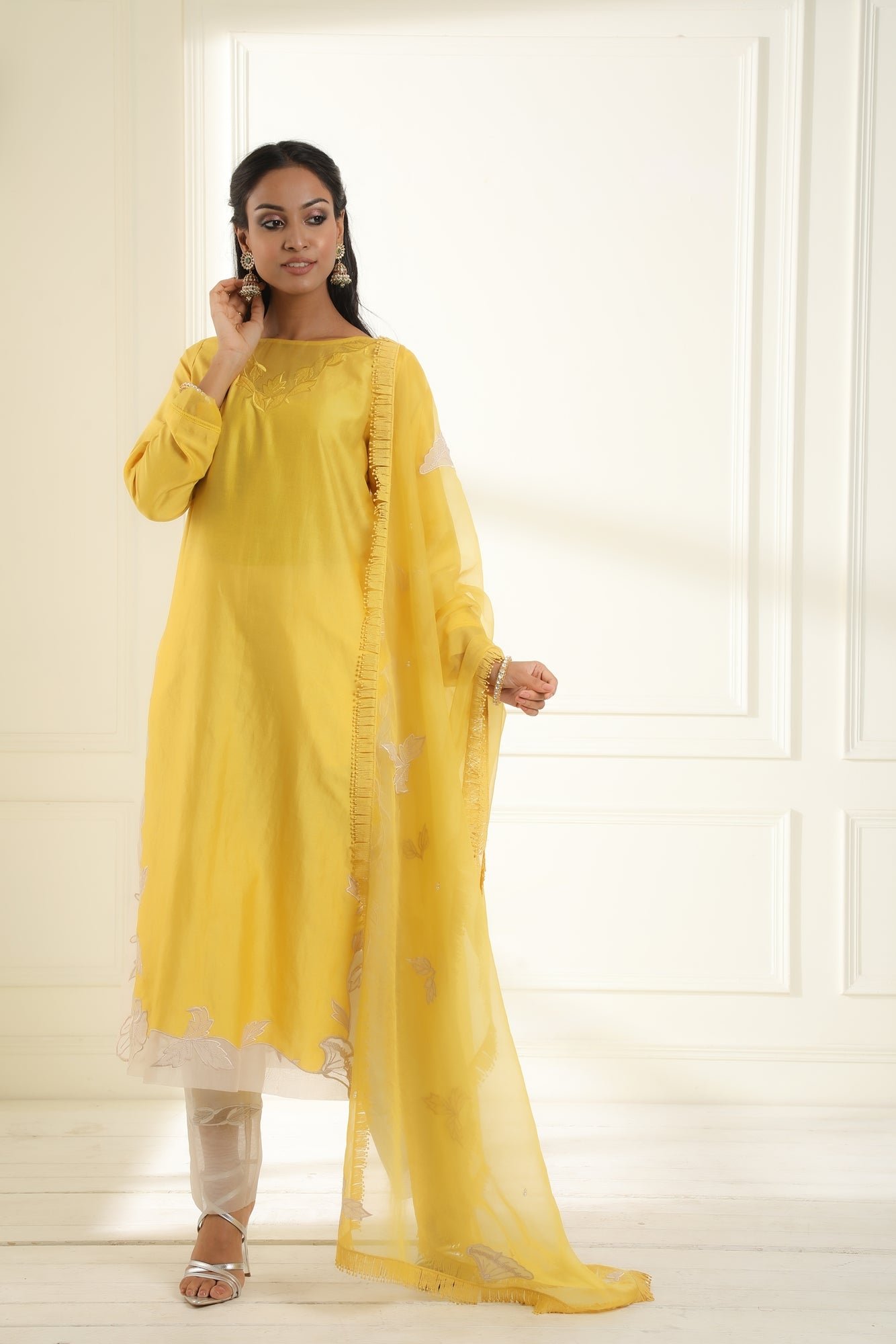 Yellow Farah Applique Suit Set – omanabyranjanabothra